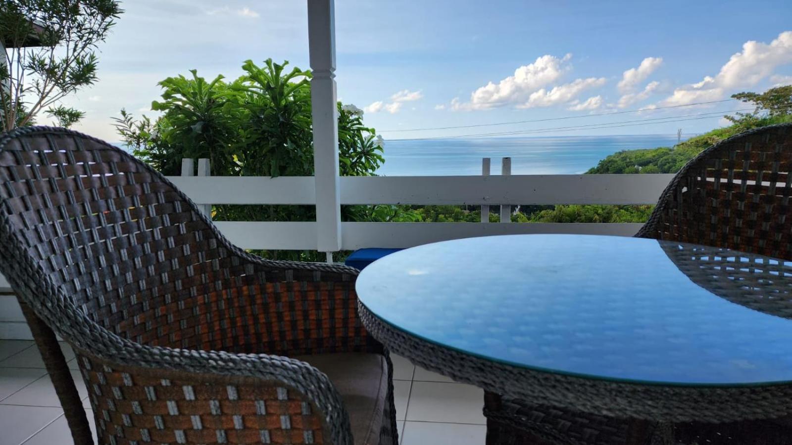 Halcyon Heights Condominium Dickenson Bay Buitenkant foto
