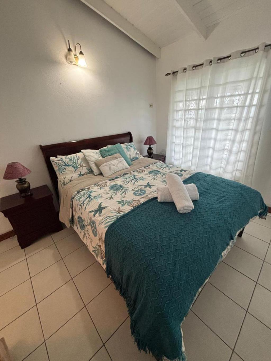 Halcyon Heights Condominium Dickenson Bay Buitenkant foto